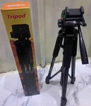 Professional Tripod Stand 640m Height Working Height 610