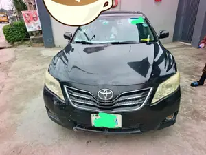Toyota Camry XLE 4dr Sedan (2.5L 4cyl 6A) 2011 Black