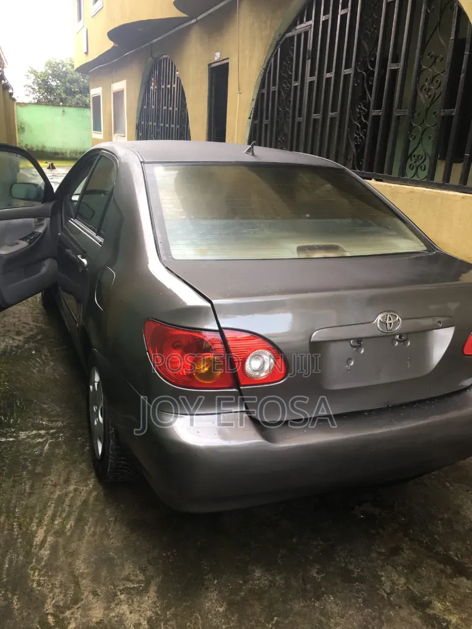 Toyota Corolla 2004 Gray
