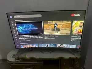 Curve Hisense 55 Inches TV for Sale