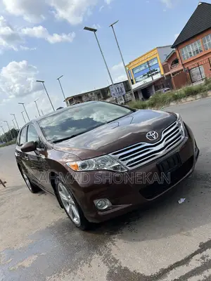 Toyota Venza XLE 2010 Brown