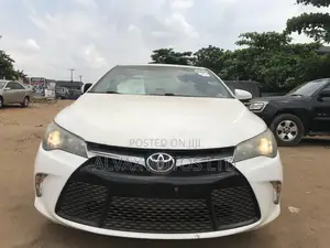 Toyota Camry 2016 White