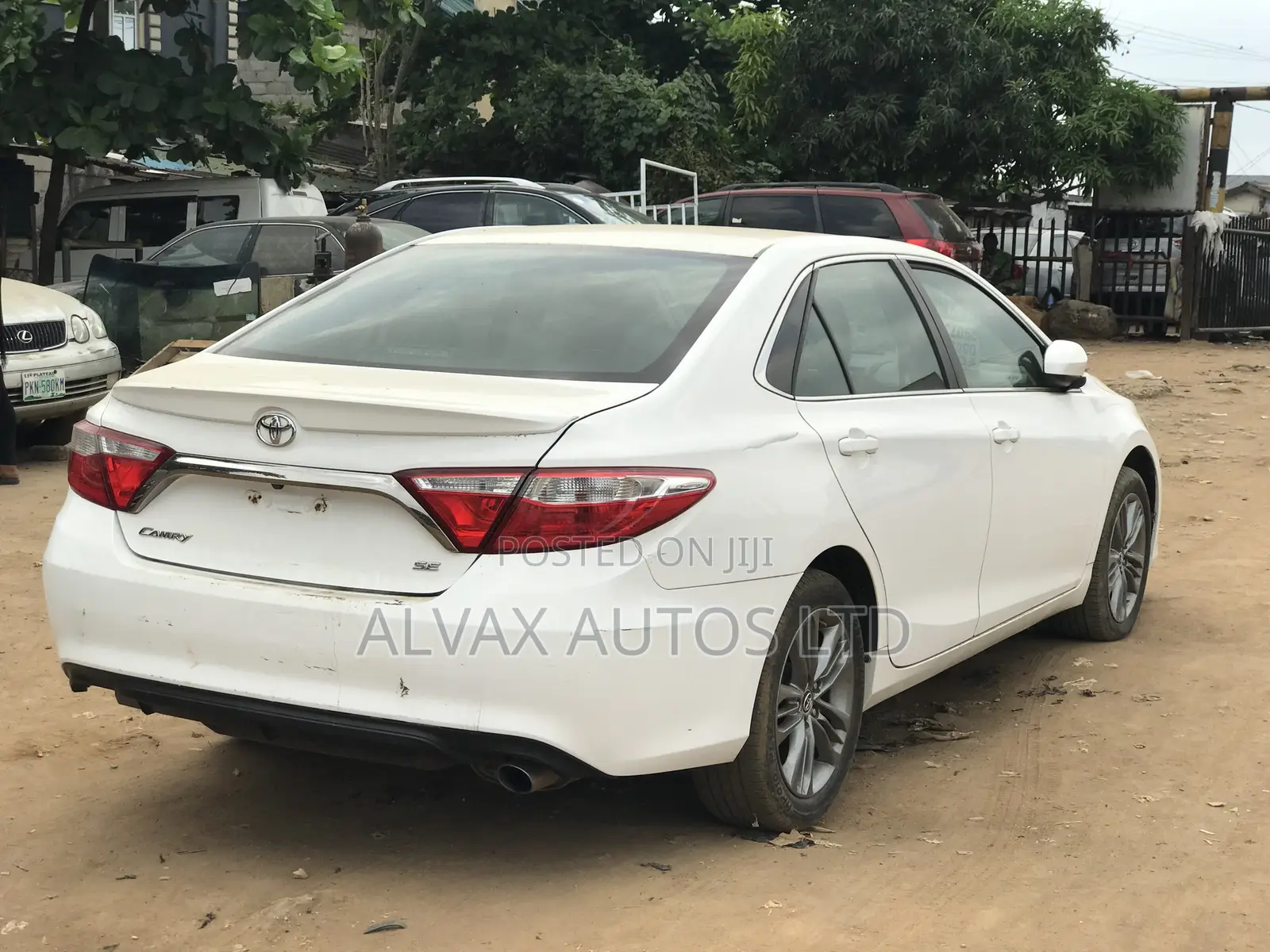 Toyota Camry 2016 White