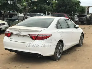 Toyota Camry 2016 White