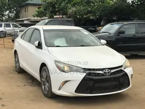 Toyota Camry 2016 White