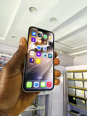 Apple iPhone 13 128 GB White
