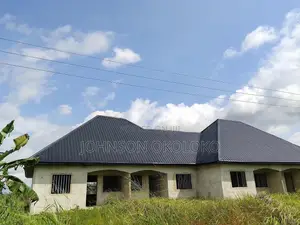 4bdrm Bungalow in Johnsons Real Estate, Ugheli for sale