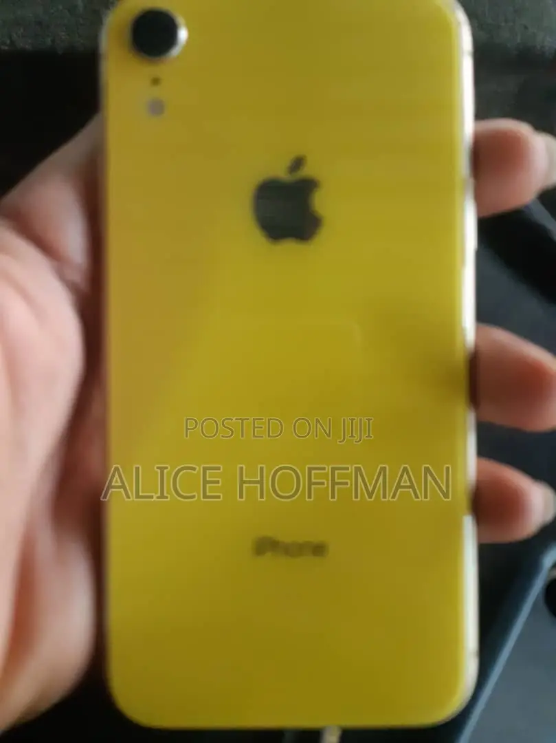 Apple iPhone XR 64 GB Yellow