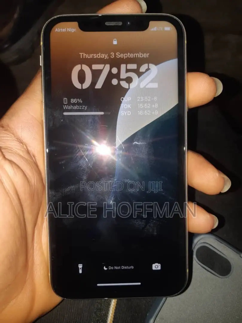 Apple iPhone XR 64 GB Yellow