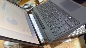 Laptop Dell Latitude 7210 2-in-1 16GB Intel Core i5 SSD 256GB