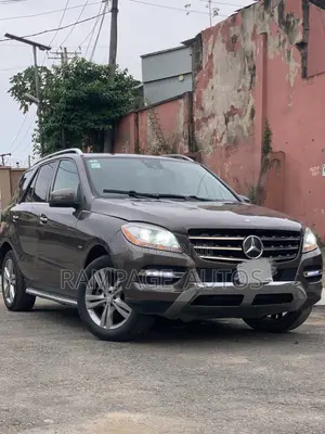 Mercedes-Benz M Class 2012 Brown