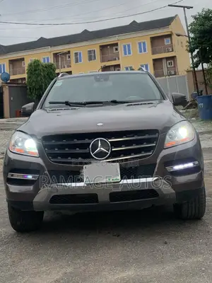Mercedes-Benz M Class 2012 Brown
