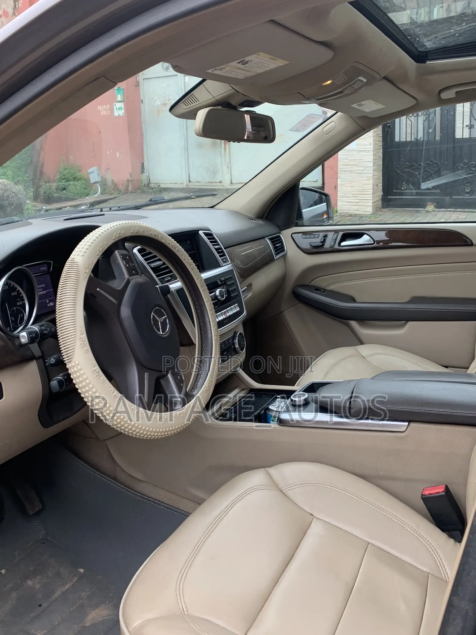 Mercedes-Benz M Class 2012 Brown