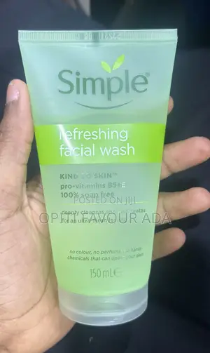 Simple Refreshing Facial Wash
