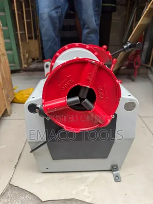 Electric Pipe Threading Machine