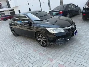 Honda Accord Touring 4dr Sedan FWD (3.5L 6cyl 6A) 2013 Black