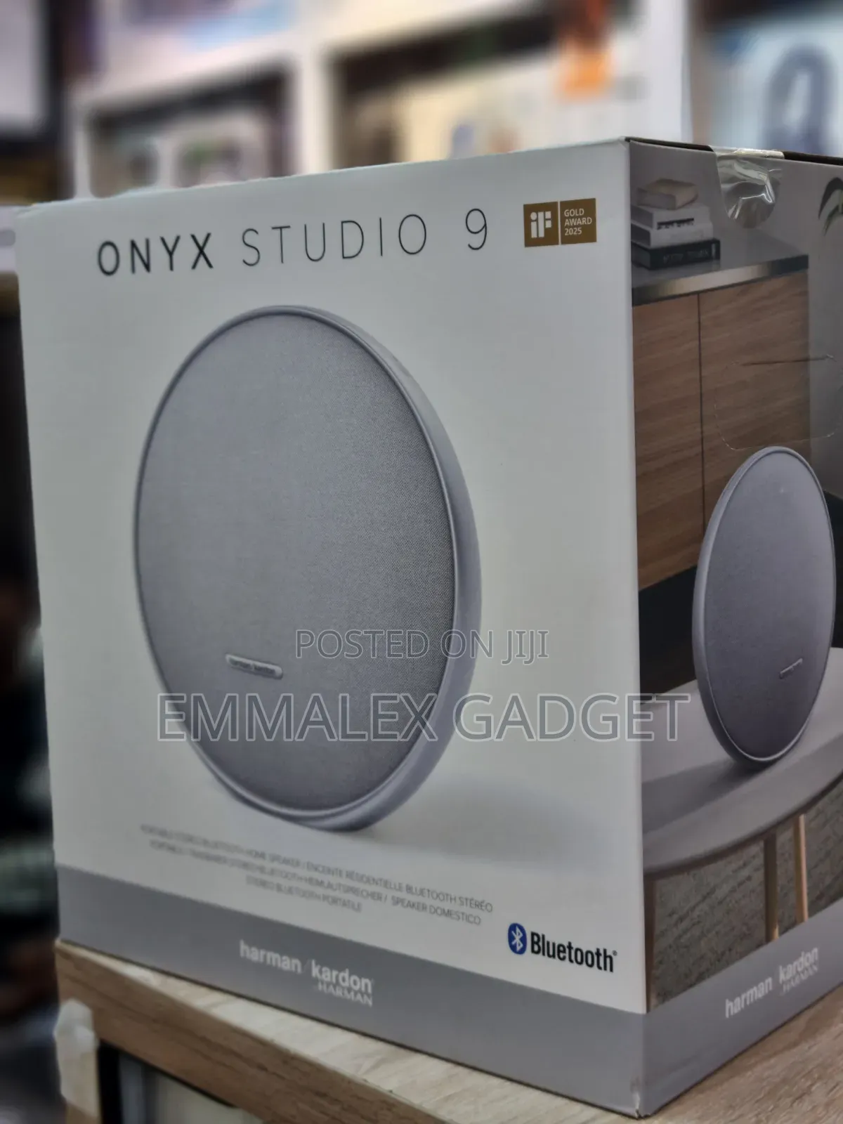 Onyx Studio 9