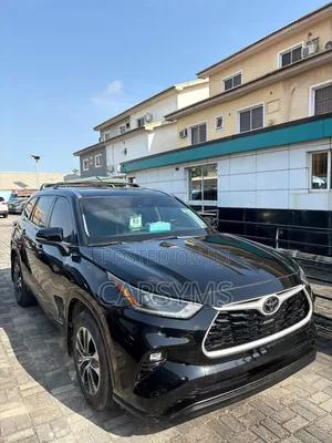 Toyota Highlander XLE 2021 Black