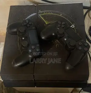 Play Station 4