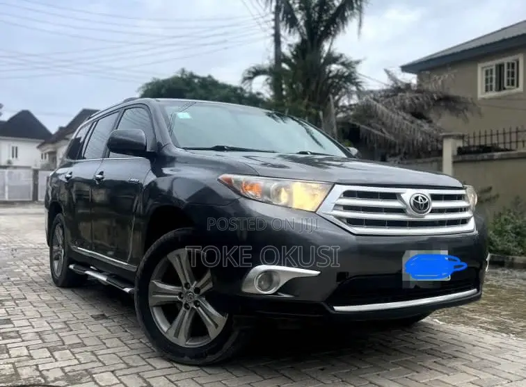Toyota Highlander Limited 2012 Black