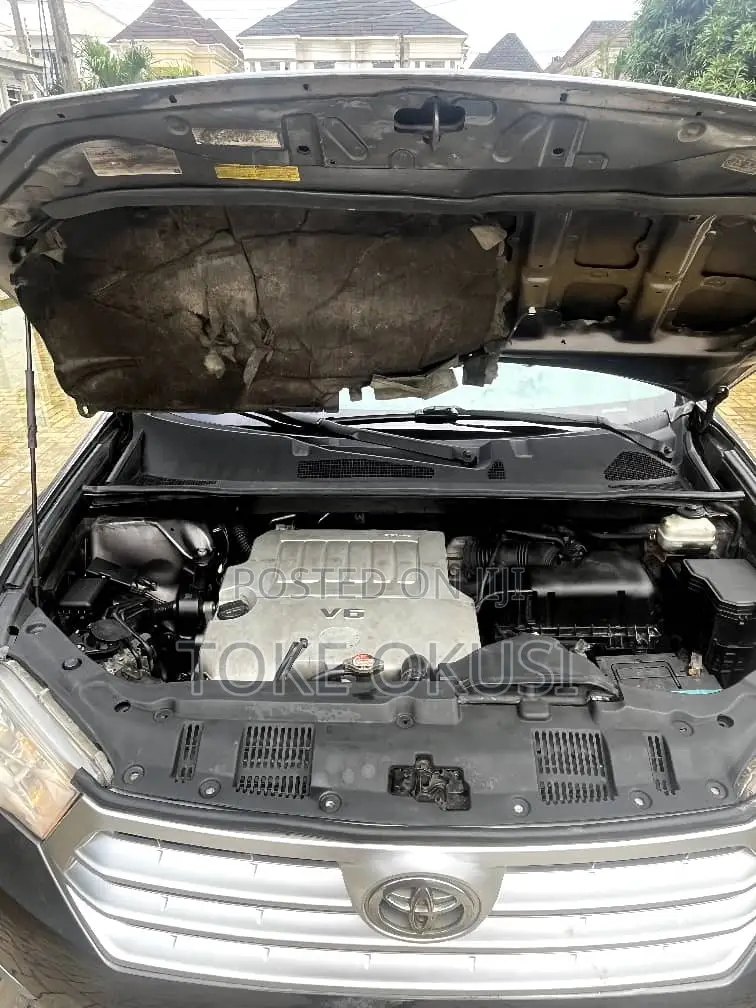 Toyota Highlander Limited 2012 Black