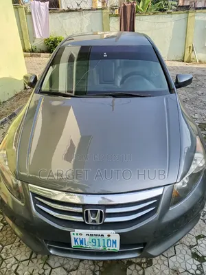 Honda Accord 2011 Silver