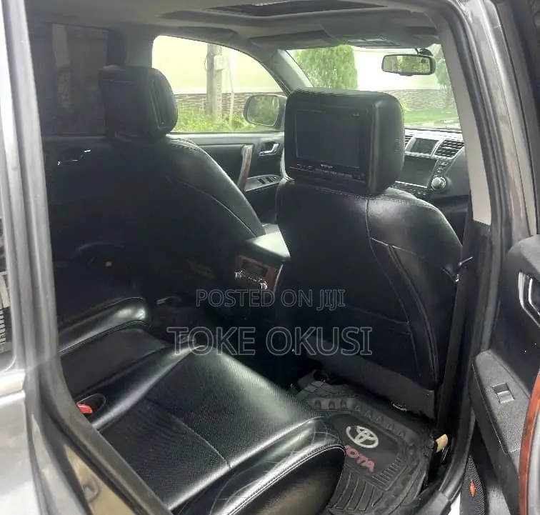 Toyota Highlander Limited 2012 Black