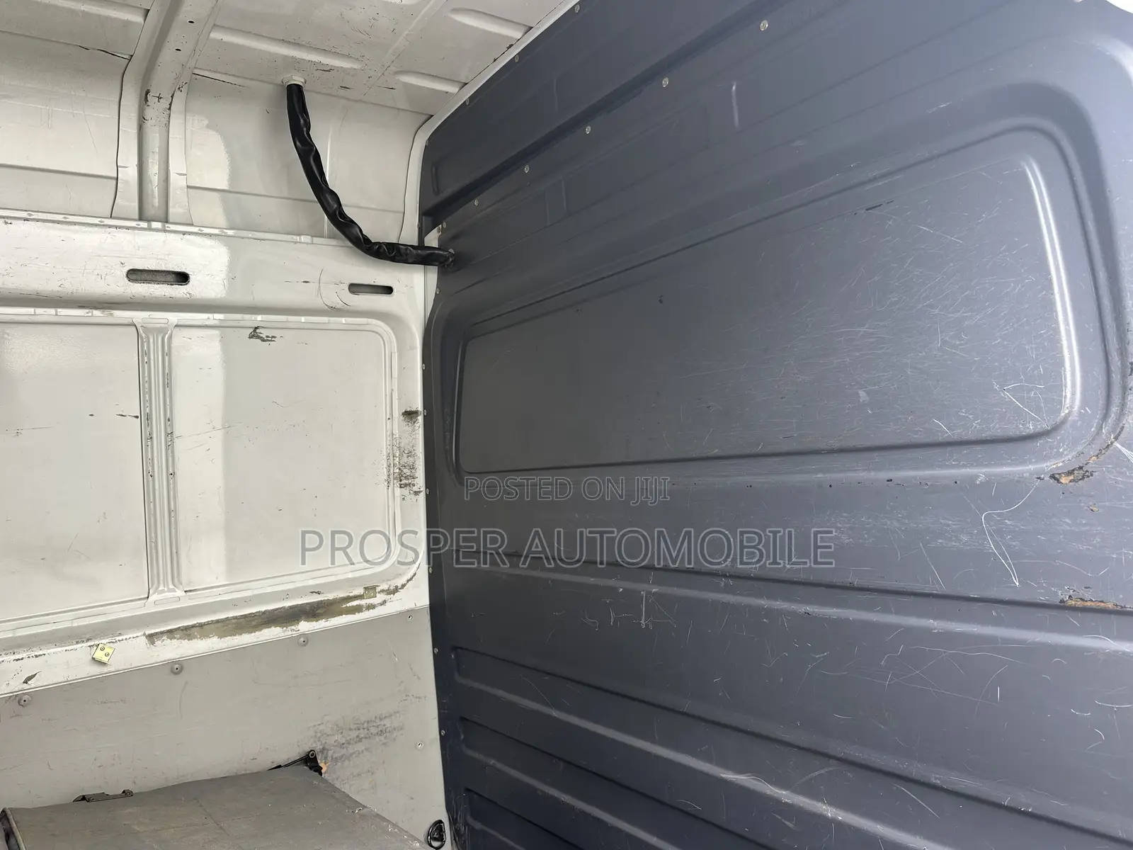Mercedes-Benz Sprinter 2005 White