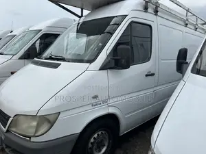 Mercedes-Benz Sprinter 2005 White