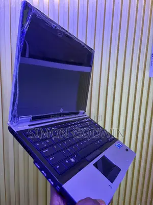 Laptop HP Compaq 8440p 6GB Intel Core i5 HDD+SSD 250GB