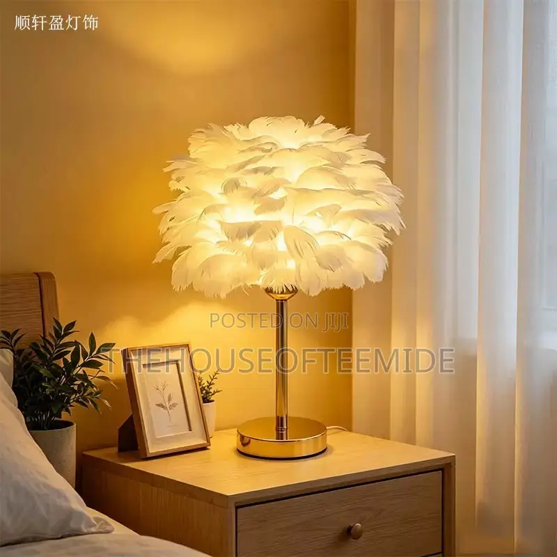 Luxury Feather Table Lamp