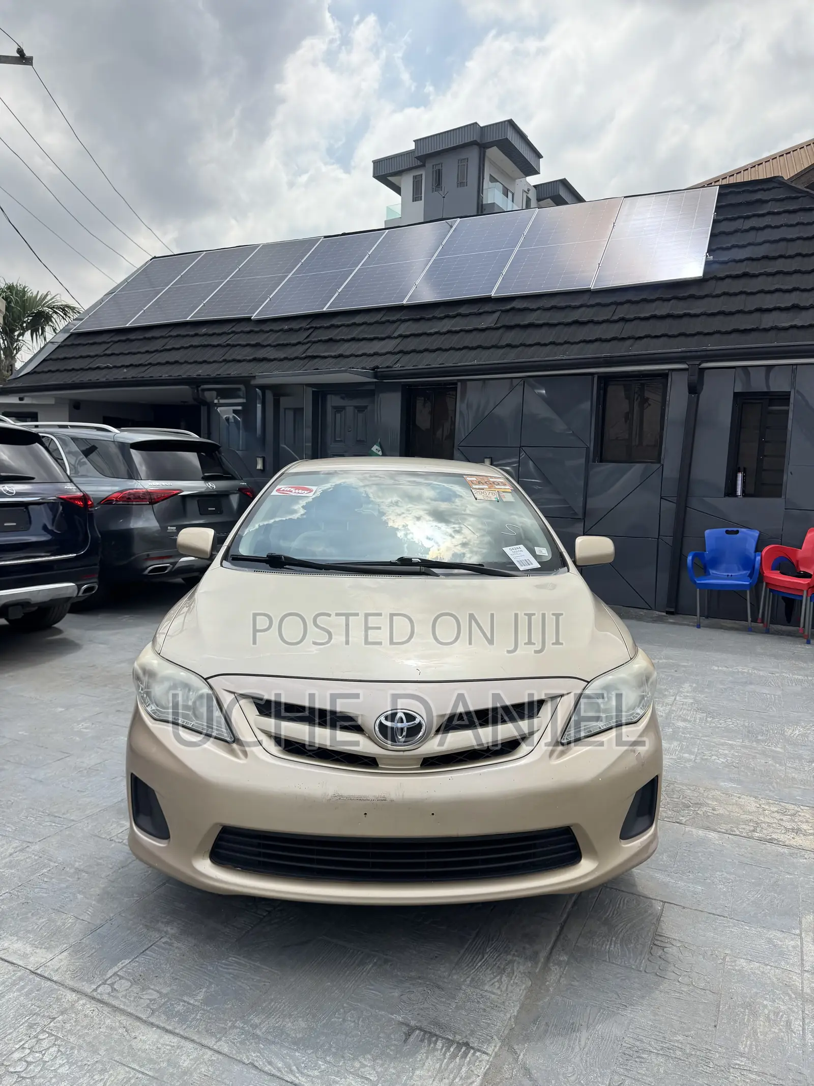Toyota Corolla 2012 Gold