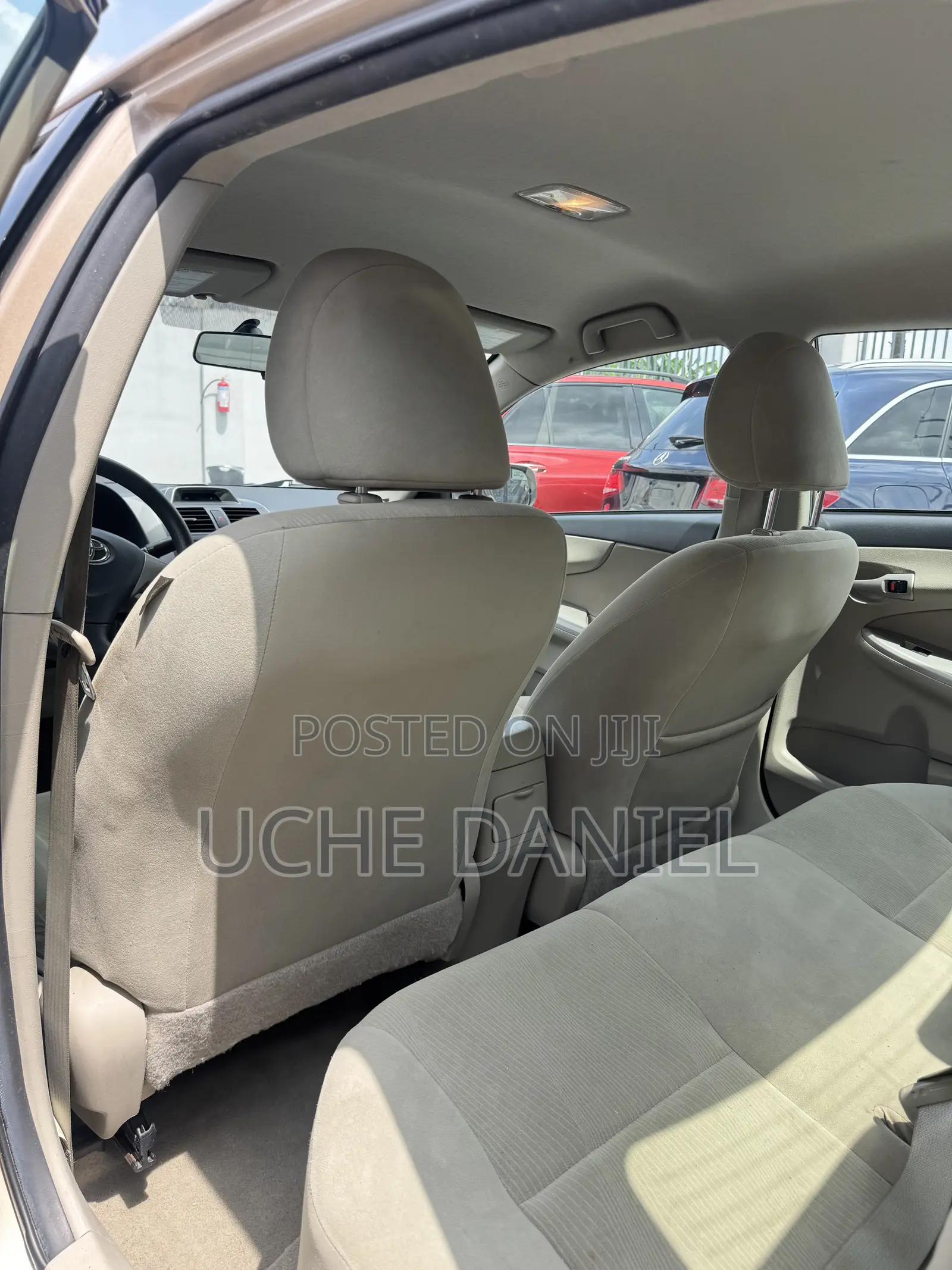 Toyota Corolla 2012 Gold