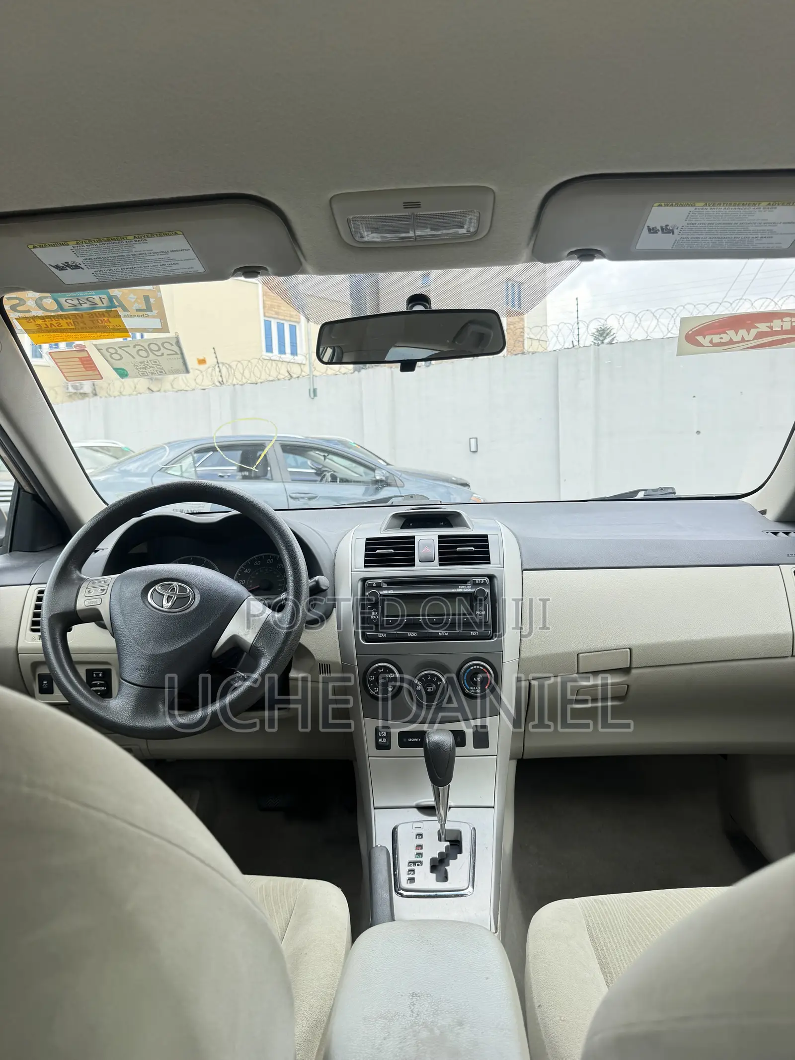 Toyota Corolla 2012 Gold