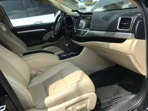 Toyota Highlander XLE 2019 Black