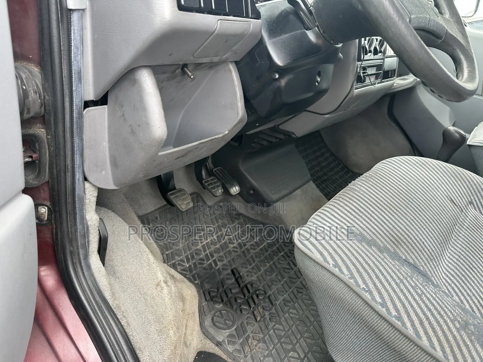 Volkswagen Transporter 2005 Red