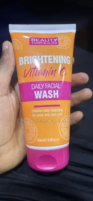 Beauty Formulas Brightening Vitamin C Daily Facial Wash