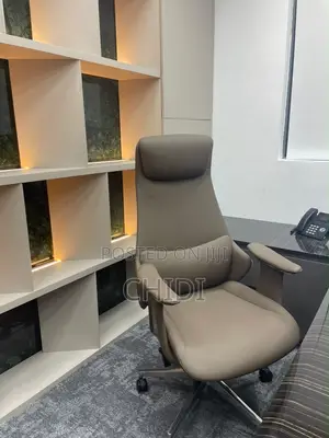 Luxury Executive Swivel Chair