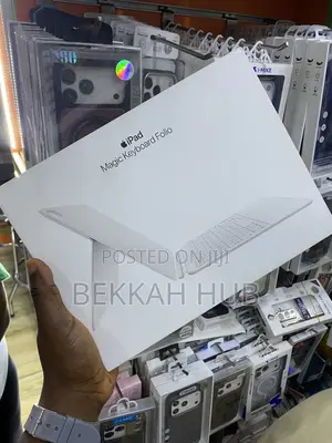 Apple iPad Magic Keyboard Folio