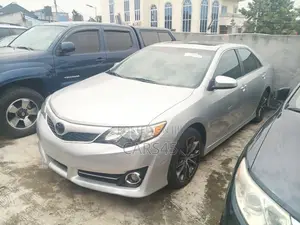 Toyota Camry 2012 Silver