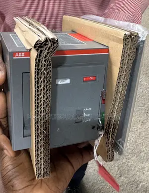 ABB Motorizing Moe Xt5 220 250v AC/Dc