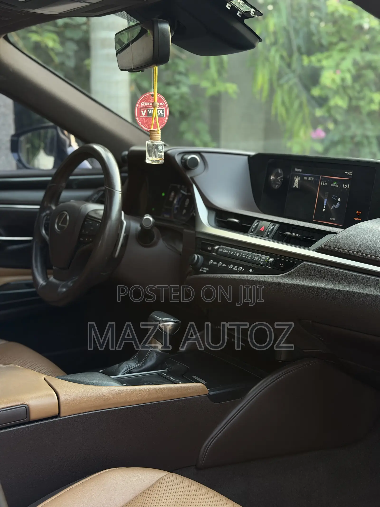 Lexus ES 2019 White