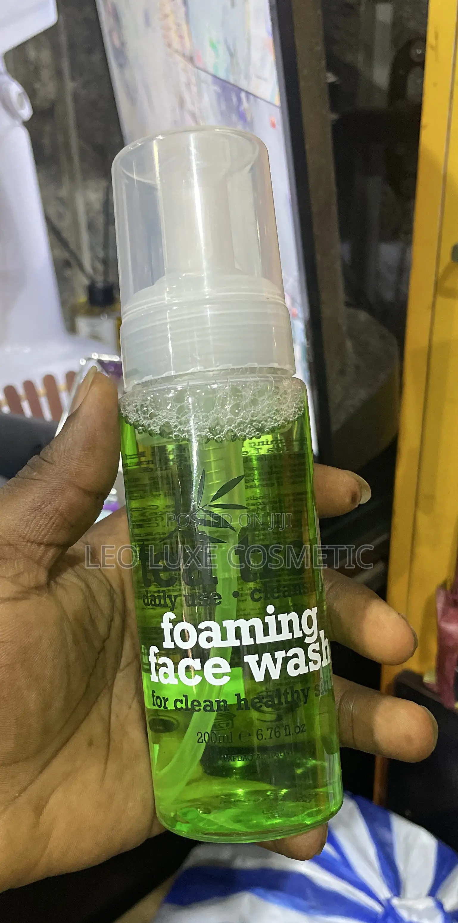 Tea Tree Foaming Face Wash