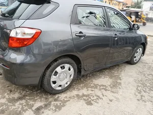 Toyota Matrix XRS Hatchback FWD (2.4L 4cyl 5A) 2009 Gray