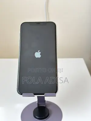 Apple iPhone 11 64 GB White