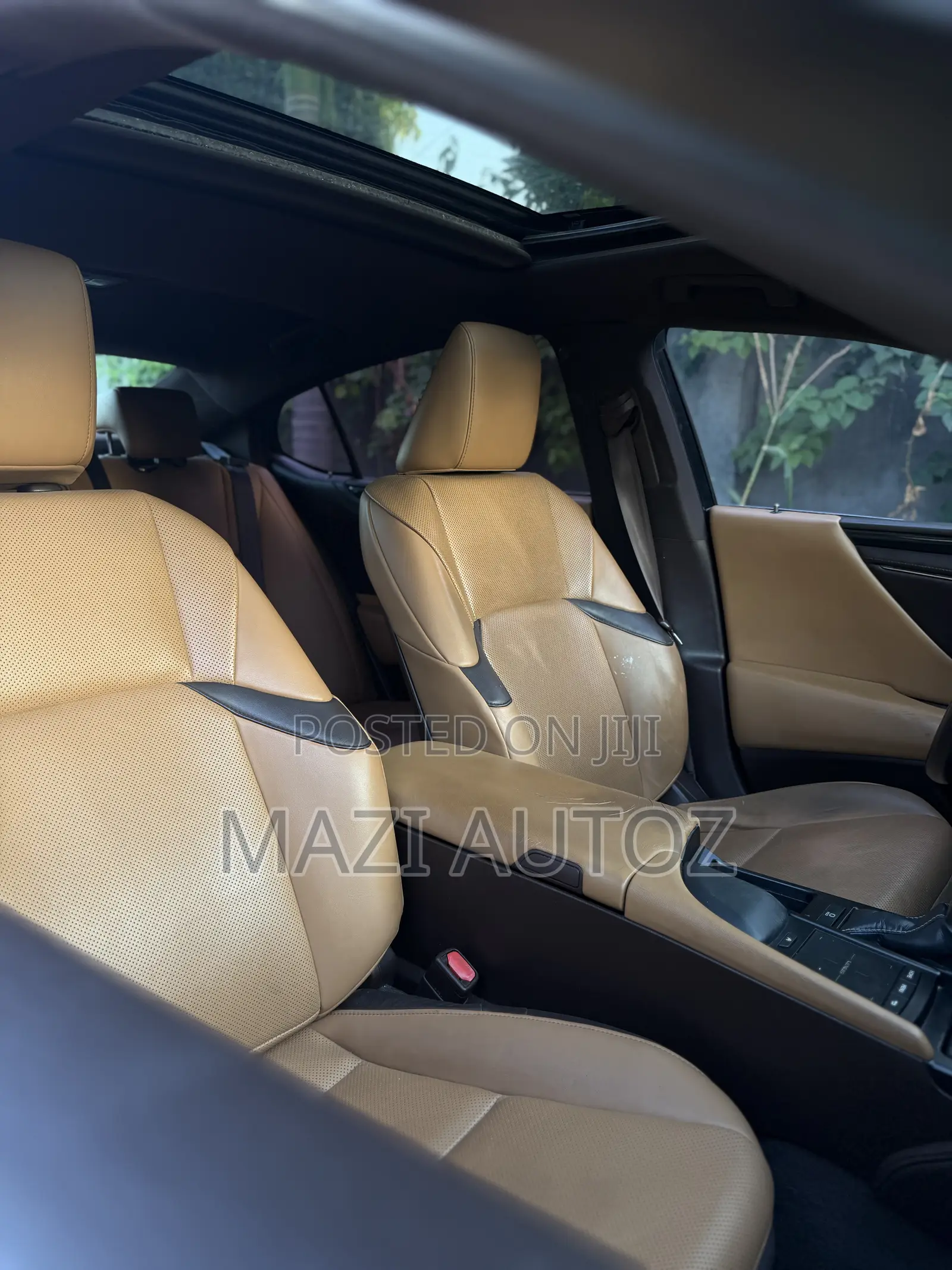 Lexus ES 2019 White