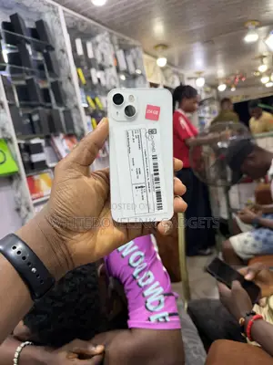 Apple iPhone 13 256 GB White