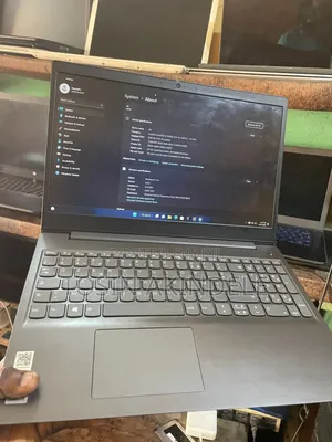Laptop Lenovo V15 8GB Intel Core i5 SSD 256GB