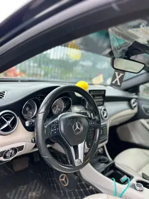 Mercedes-Benz GLA-Class 2017 Black
