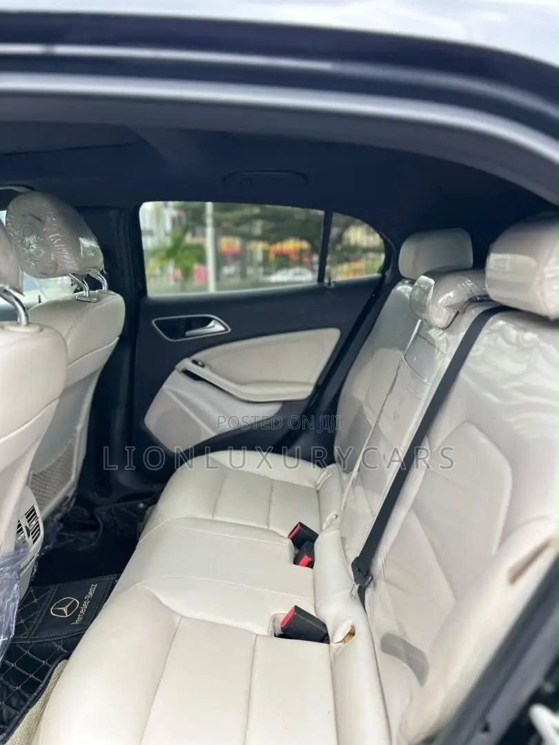 Mercedes-Benz GLA-Class 2017 Black